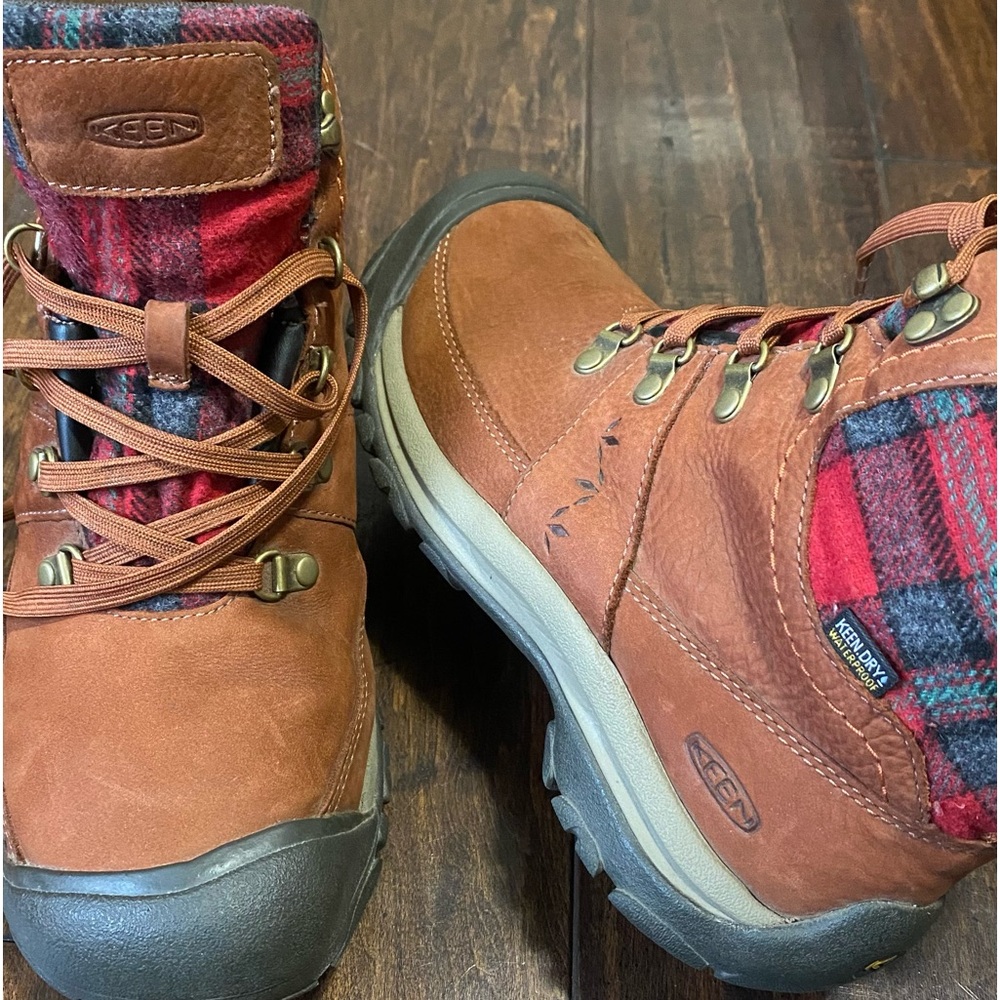 W8.5 Keen Warm plaid waterproof nubuck boots